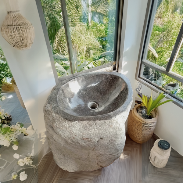 Pedestal River Stone Sink