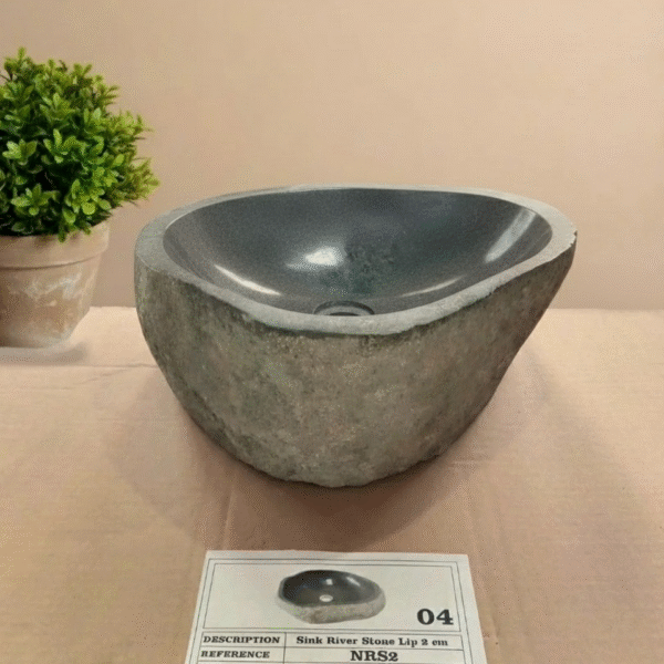 Natural River Stone Lip N°04 – 15 to 18 in