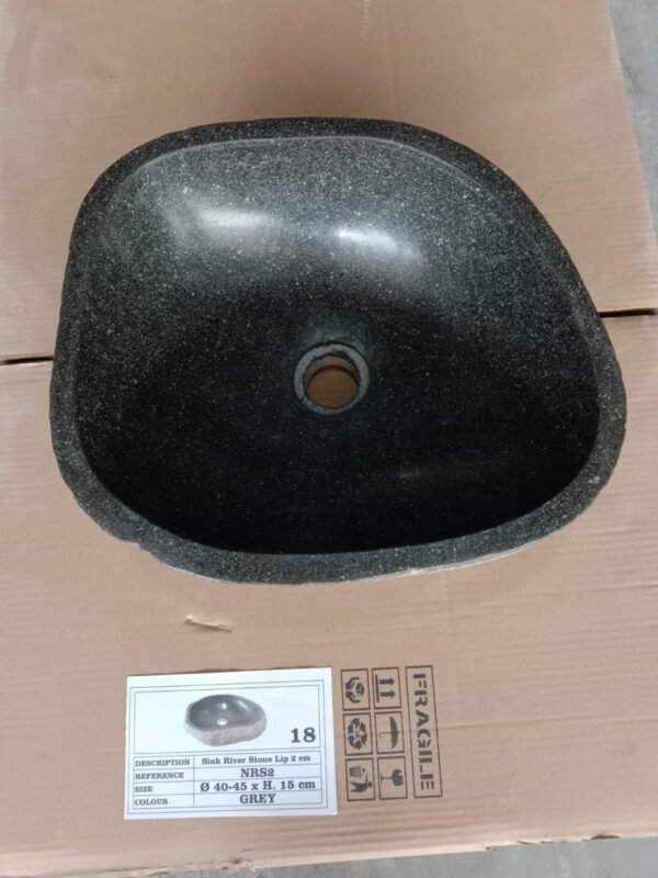 Natural River Stone Lip N°18 – 15 to 18 in - Image 2